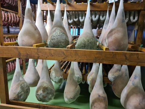 Moulin Jean-Marc boucherie charcuterie Saint cirgues en montagne